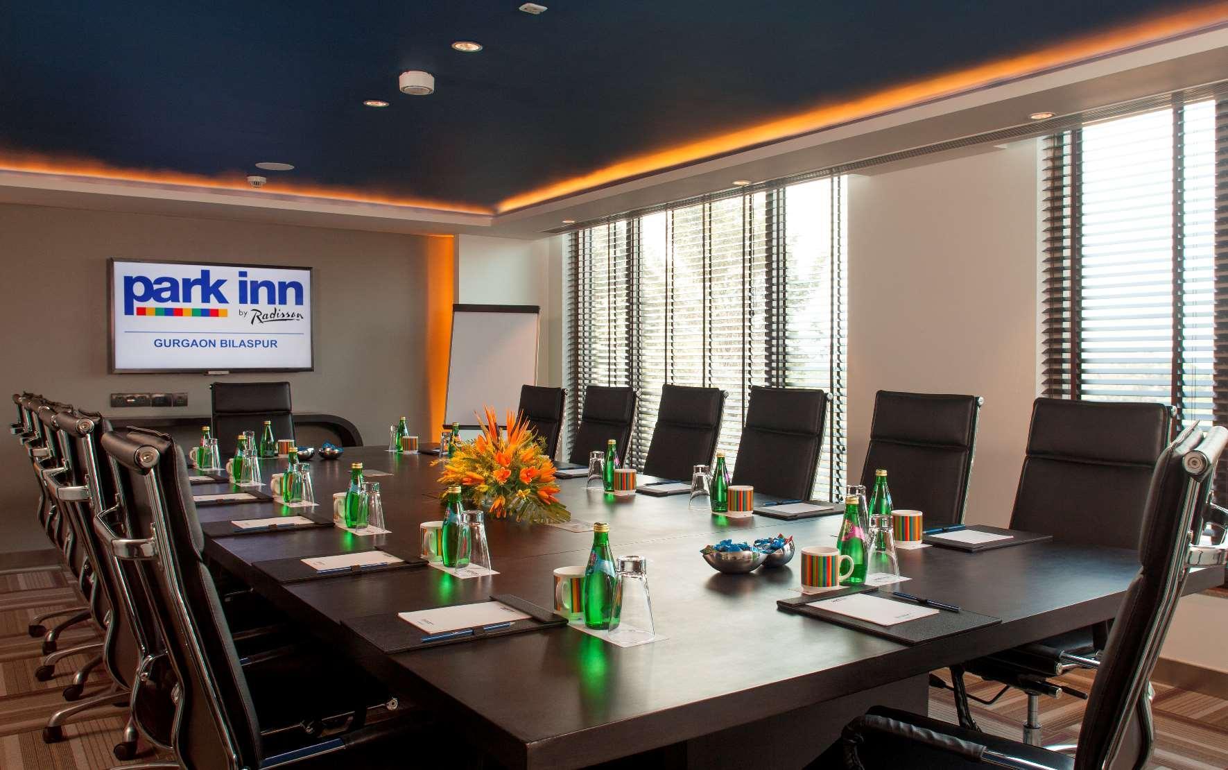Park Inn By Radisson Gurgaon Bilaspur Manesar Exteriér fotografie