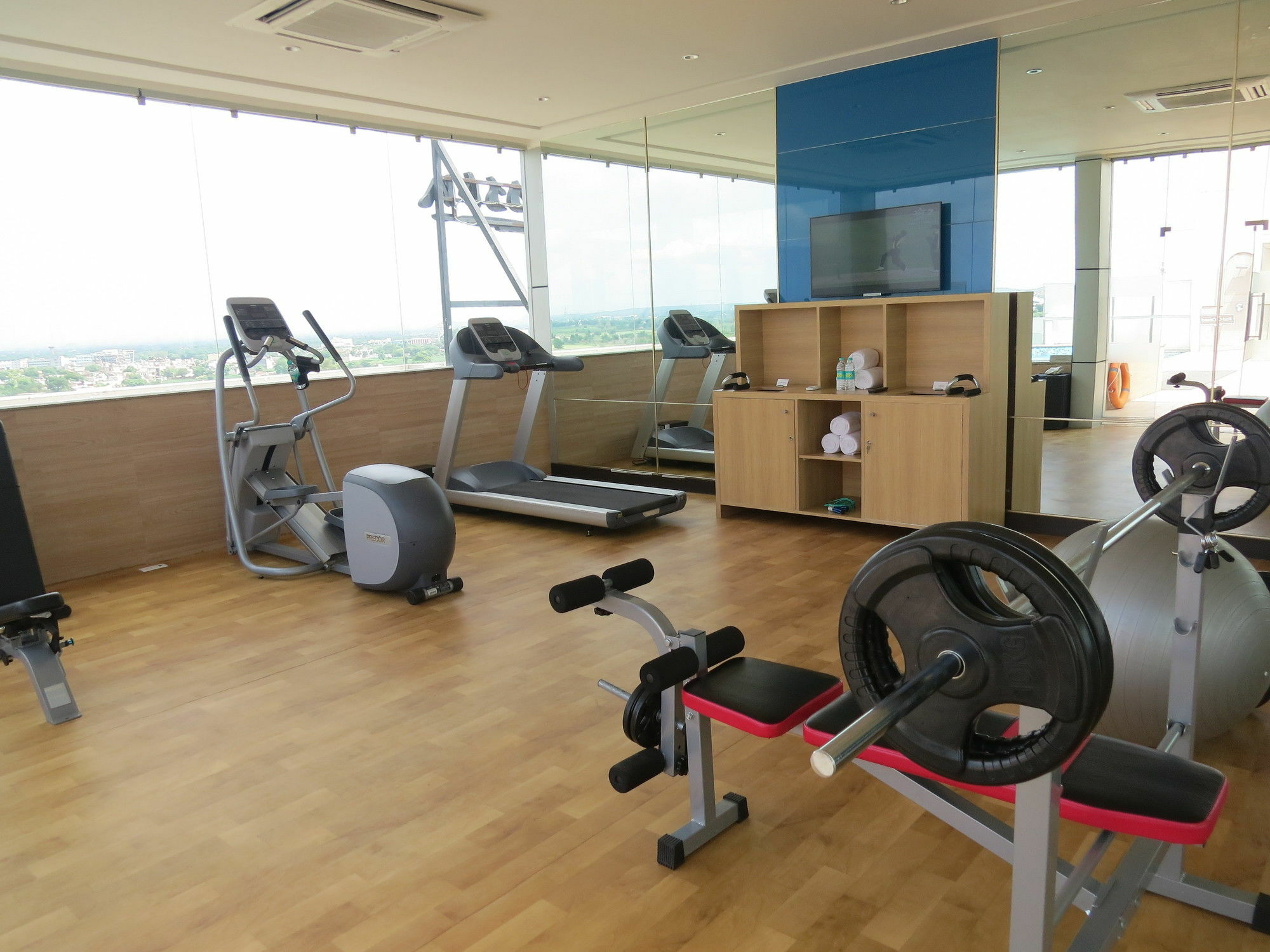 Park Inn By Radisson Gurgaon Bilaspur Manesar Exteriér fotografie